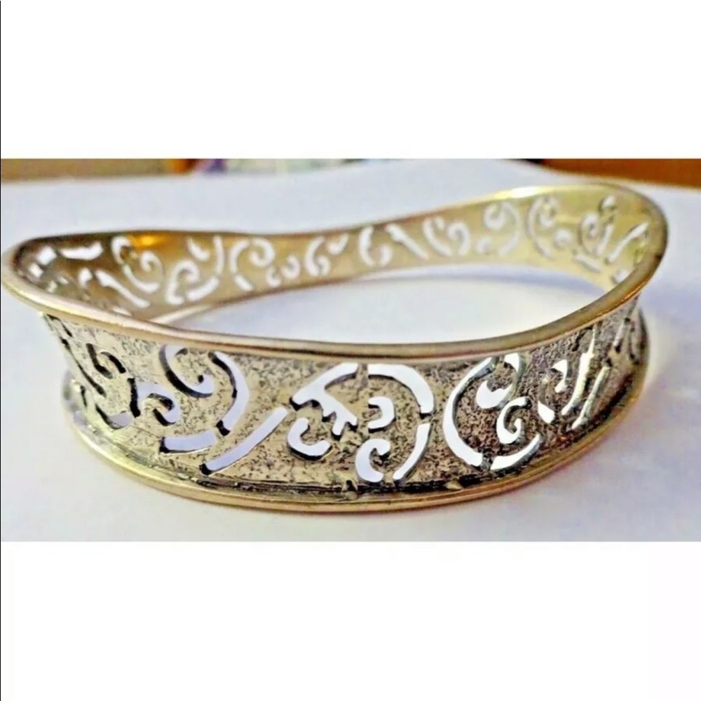 SILPADA Sterling Wavy Oval Bracelet- EUC
